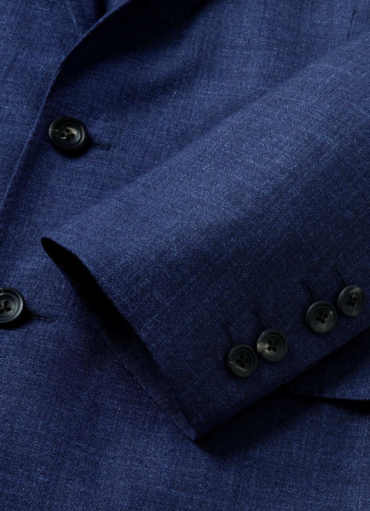 MIDDLE-BLUE
