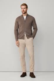 WALNUT-BROWN
