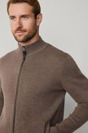 WALNUT-BROWN
